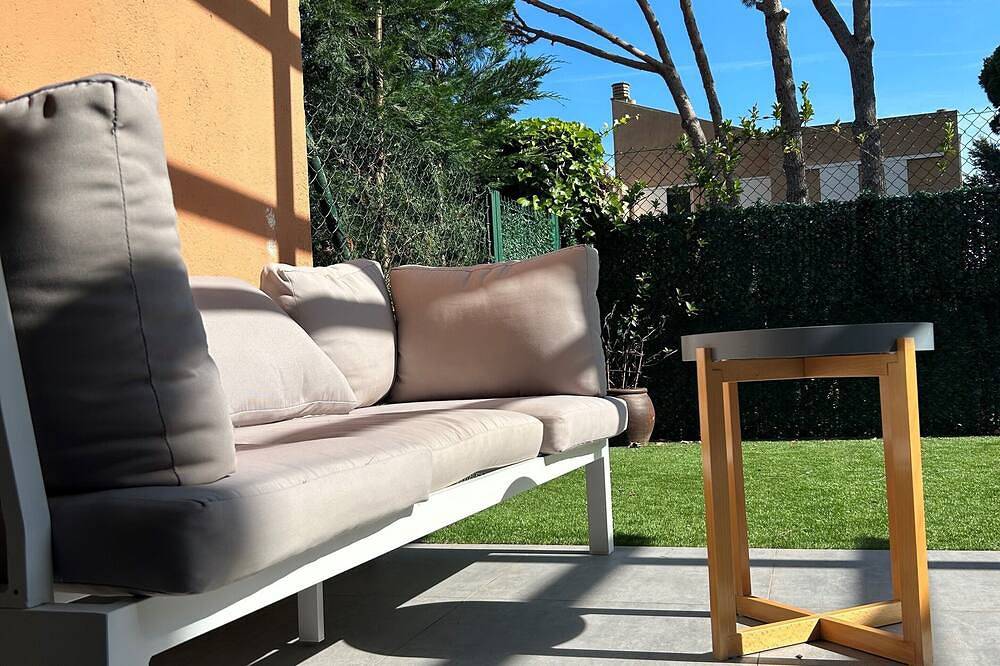 Preciosa casa, con enorme piscina en zona tranquila y familiar in Sant Feliu de Guíxols, Costa Brava
