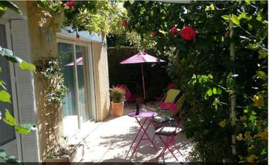 Gîte pour 4 personnes, avec jardin et terrasse à Vinsobres