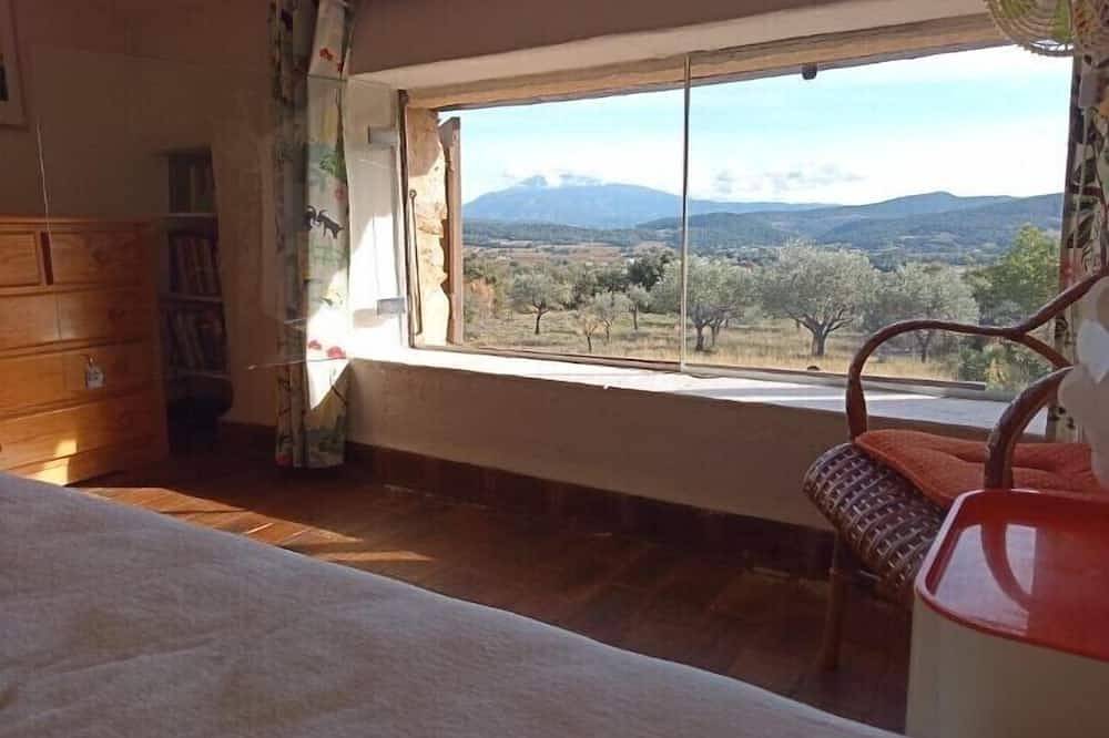 The Roaix olive grove in Roaix, Vaucluse