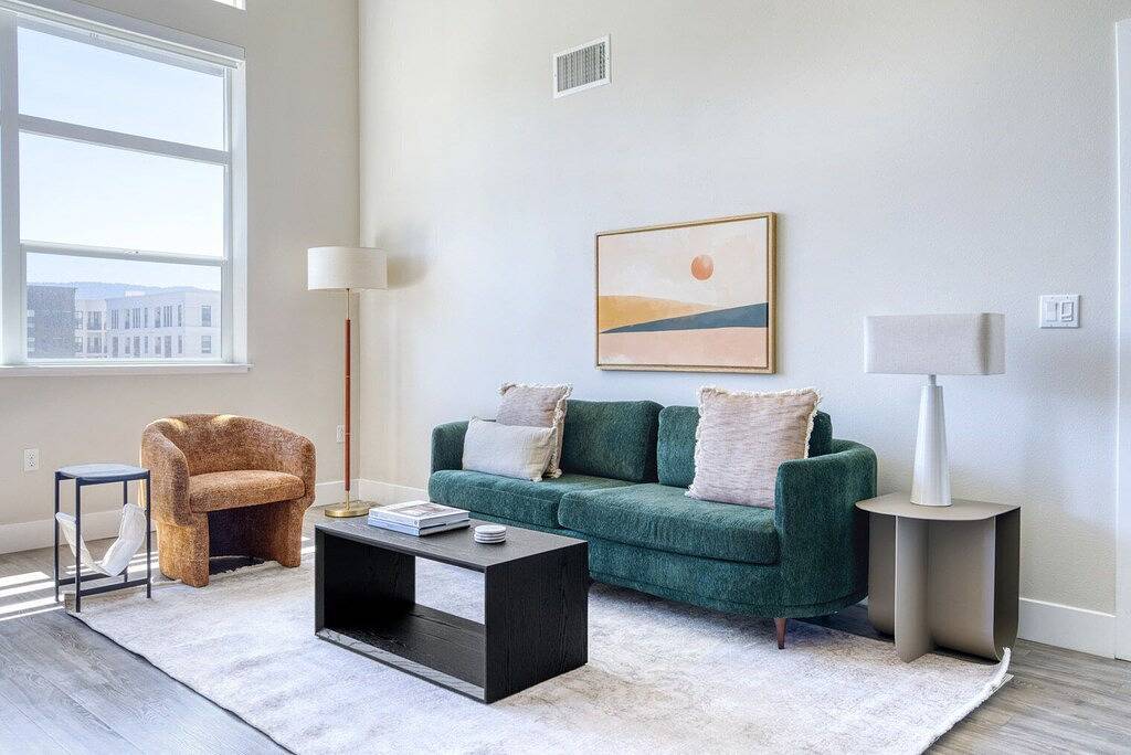 Ganze Wohnung, Gorgeous Redwood City 2Br w/ A/C, Gym & W/D, nr Caltrain, by Blueground in Redwood City, Silicon Valley