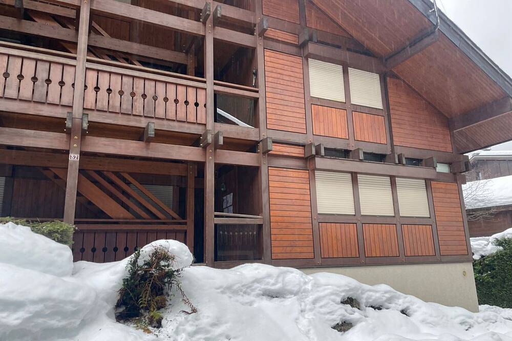 Entire apartment, Cosy apartment for 4 guests with Wifi and Tv in Argentière, Chamonix-Mont-Blanc