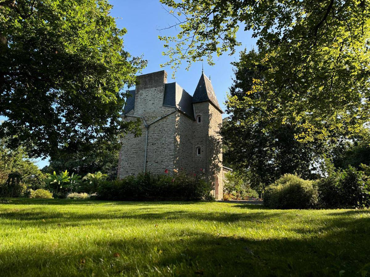 Manoir de Lanveur in Fouesnant, Côte de Cornouaille