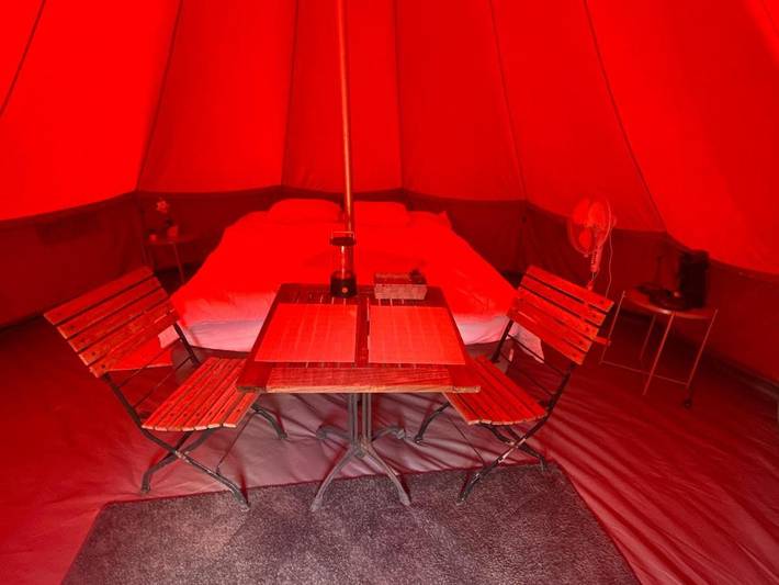 Tente pour 2 personnes, avec Terrasse ainsi que Jardin et Vue à Bruges