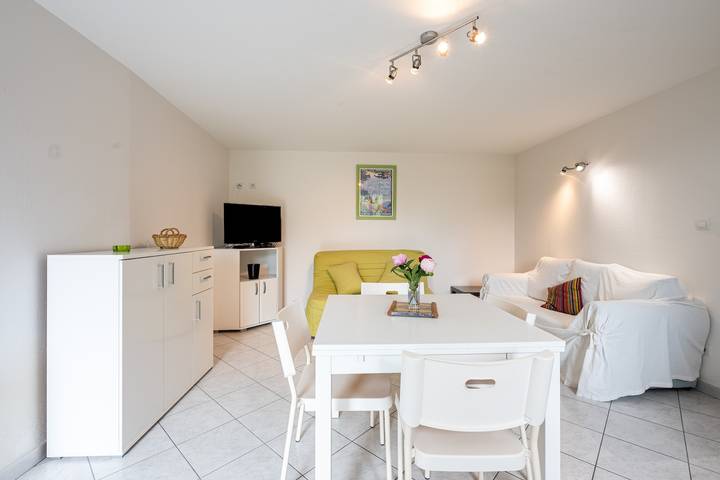 Hel lejlighed, Apartment 'T2' with Mountain View, Private Garden and Wi-Fi in La Tour-en-Maurienne, Massif de la Vanoise
