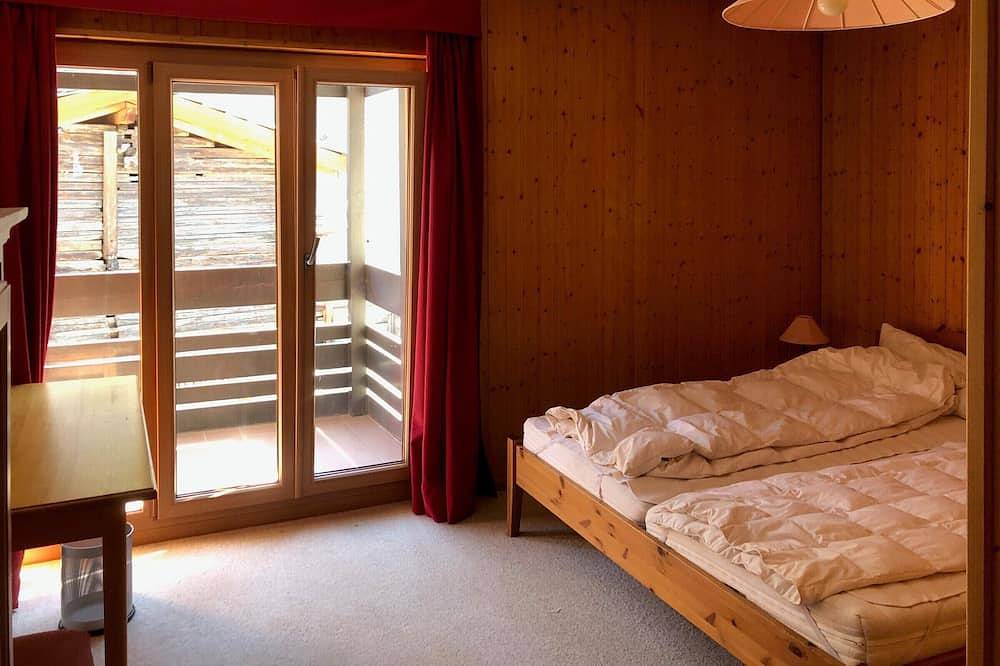 Ganze Wohnung, Aussen : Wohnung für 6 Personen, im Zentrum des Dorfes gelegen, Balkon -.Innen : ca. 120 m2, Wohnzi in Saint Luc, Anniviers