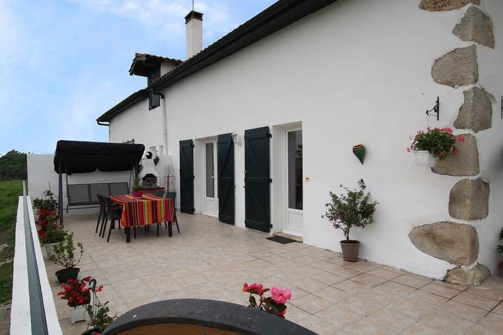 Gîte pour 5 personnes, avec jardin à Macaye - 3