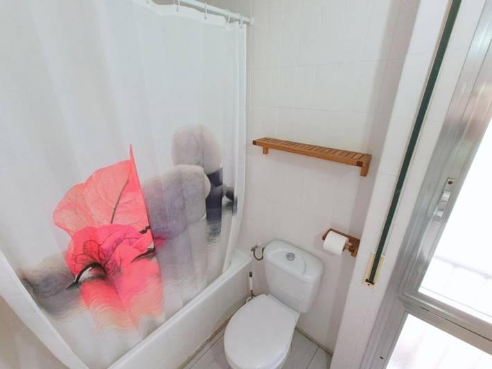 Gîte pour 3 personnes, avec balcon à Roses - 4