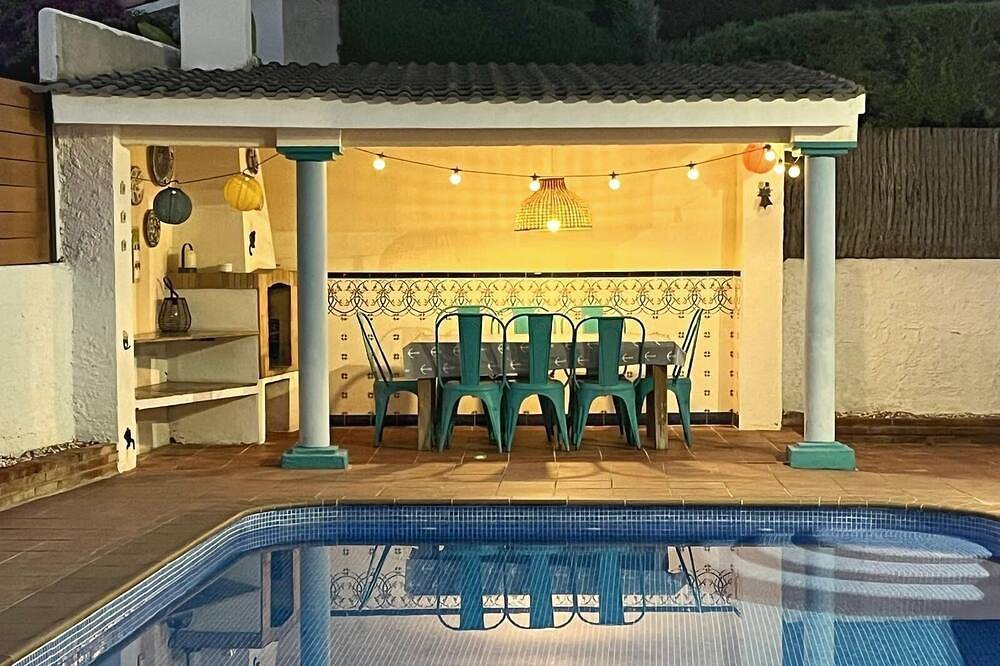 Casa individual, piscina privada y Wifi in Vendrell, Costa Dorada