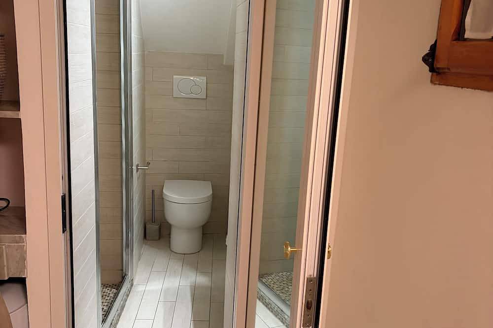 Monolocale (17 mq, stanza con divano letto a 2 piazze, angolo cottura, bagno) in Porto Ercole, Maremma