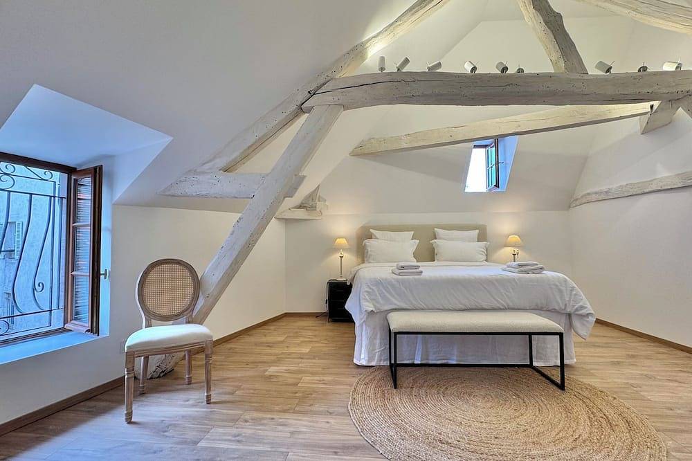 La Dolce Vita city center in Beaune, Région de Beaune