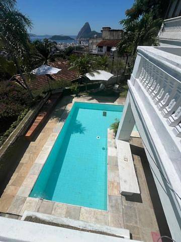 Villa pour 15 personnes, avec vue ainsi que jardin et piscine, animaux acceptés à Rio de Janeiro - 3