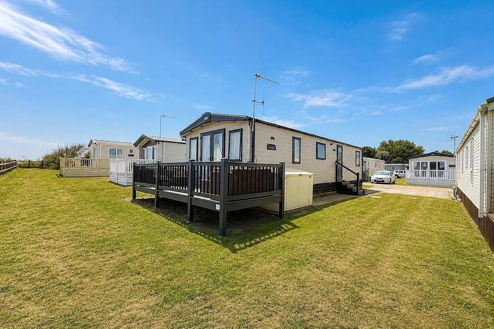 Bungalow for 6 People in Waveney District, Suffolk