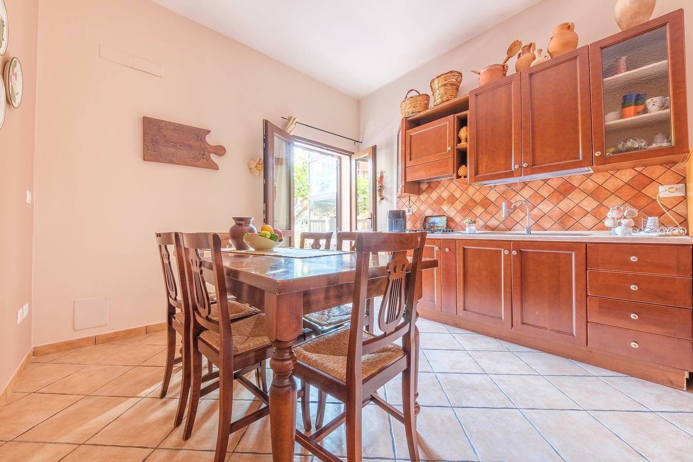 Ganze Wohnung, Apartment 'La Casa Dei Limoni' mit Bergblick und privater Terrasse in Gaggi, Messina Provinz