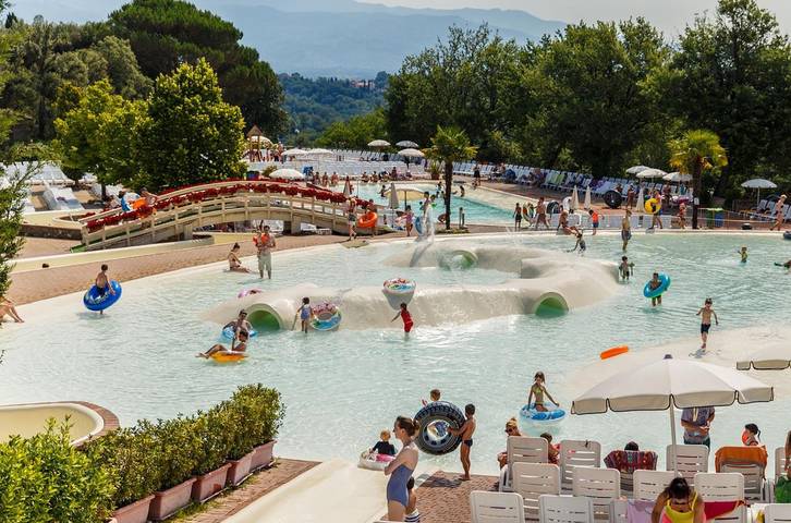 Resort per 7 persone, con Terrazza e Piscina per bambini nonché Piscina in Chianti