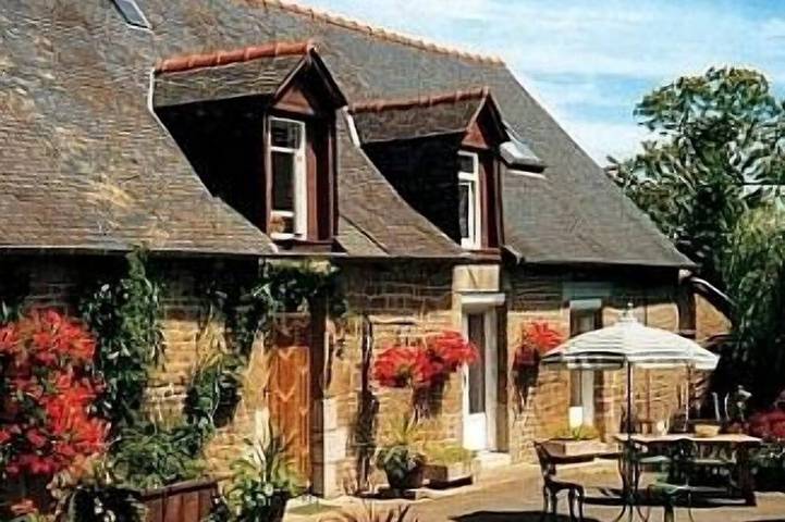 Location de vacances pour 11 personnes, avec Terrasse et Jardin à Louvigné-du-Désert