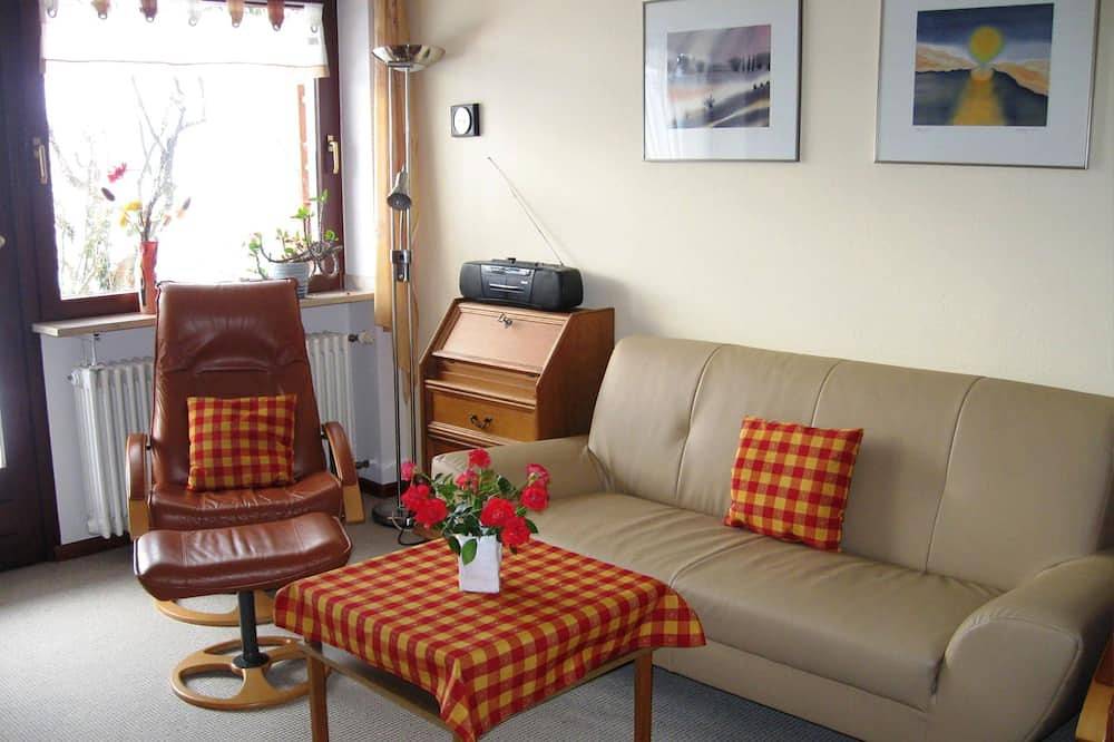 Ganze Wohnung, Ferienwohnung 'Schubert-Stein' mit Bergblick, privater Terrasse und Wi-Fi in Kollnau, Waldkirch