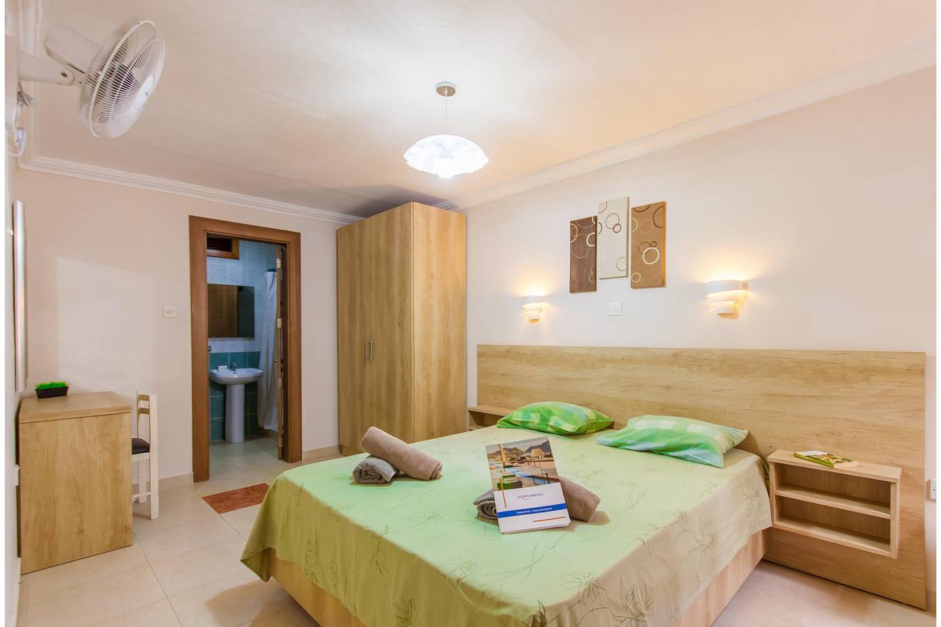 Entire apartment, Villa & Pool 1 Mellieħa Bay Retreat in il-Mellieha, Mellieha