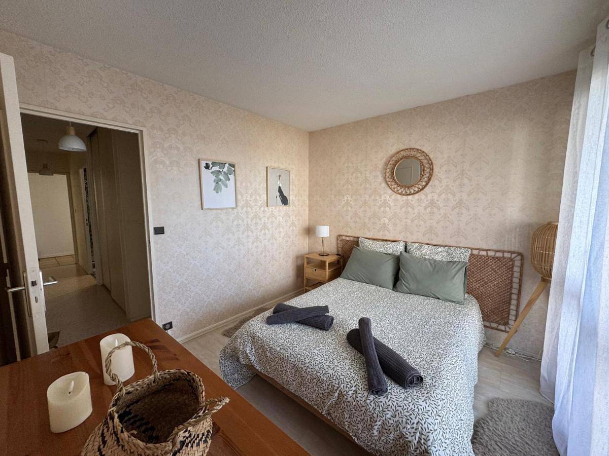 Appartement entier, Ravissant T3 avec terrasse à 100m du Tram D in Le Bouscat, Région de Bordeaux
