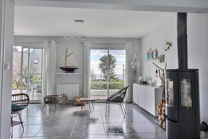 Location de vacances pour 8 personnes, avec vue et jardin dans Plage Kercambre - 3