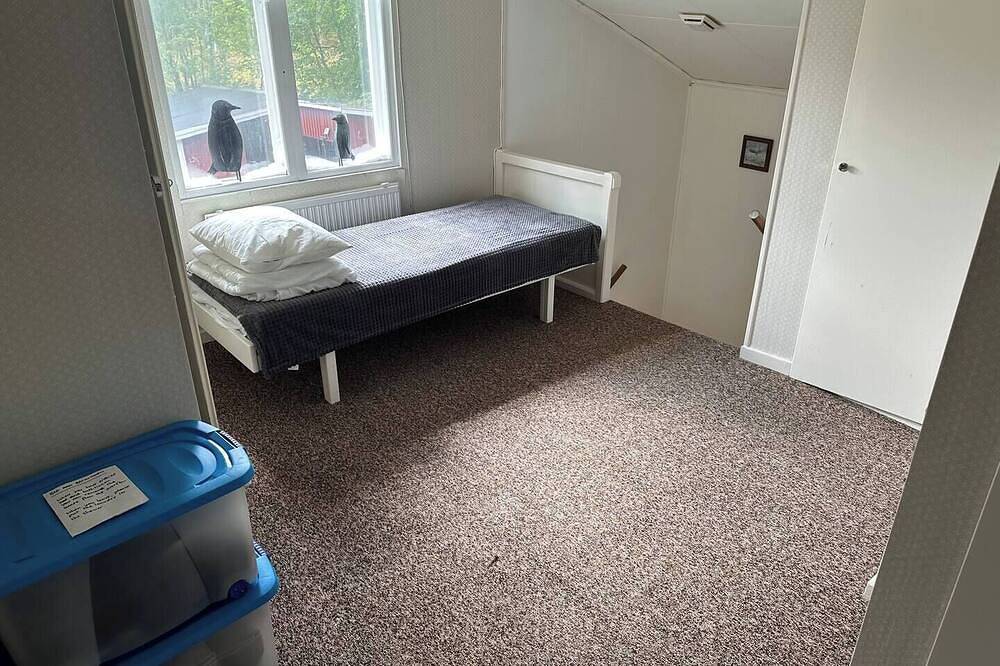 Apartment inkl Wifi / Waschmaschine / Canal Digital / Pool / Trampoline in Ekshärad, Värmland