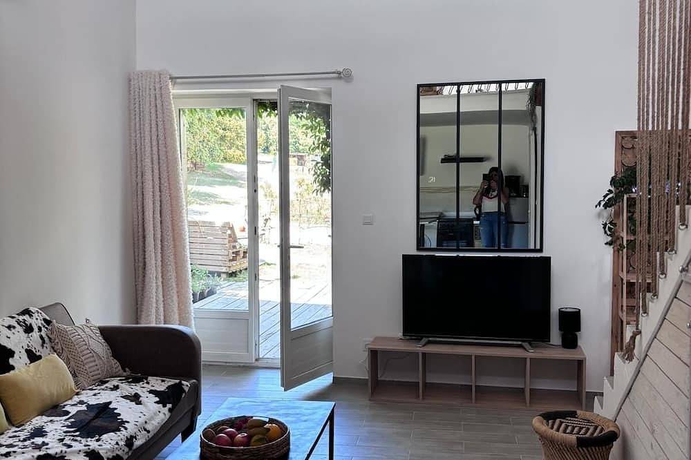 Appart Hôtel - Nature et Spa in Aurons, Aix-en-Provence region