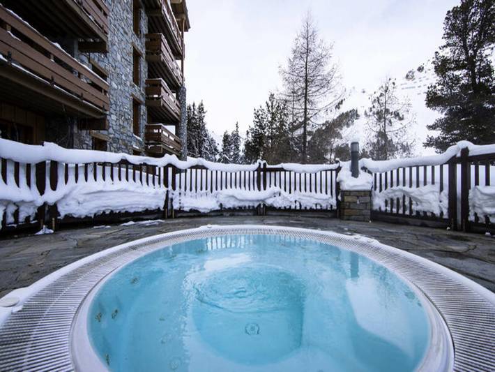 Gîte pour 6 personnes, avec piscine, adapté aux familles dans Arc 1950