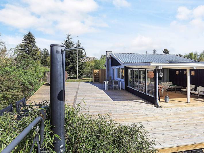 Feriehus for 6 personer, med sauna og terrasse, barnevennlig i Marielyst