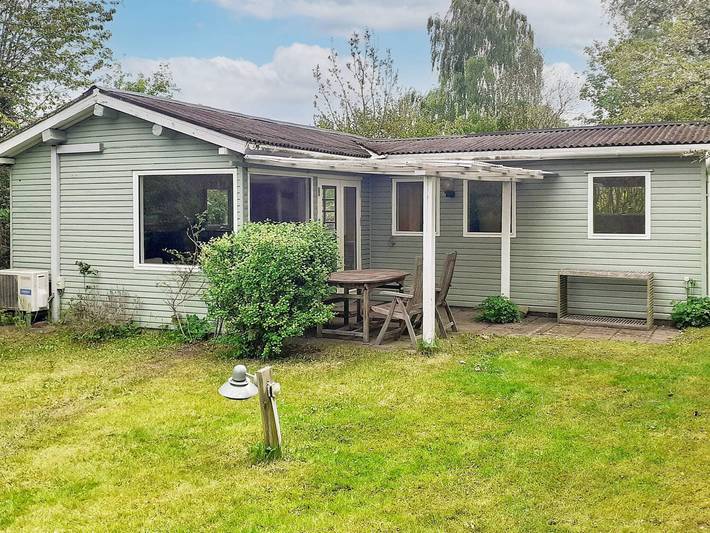 Ferienhaus für 4 Personen, mit Terrasse und Garten