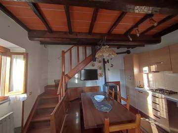 Maison de campagne pour 2 personnes, avec vue et terrasse, animaux acceptés à Loro Ciuffenna