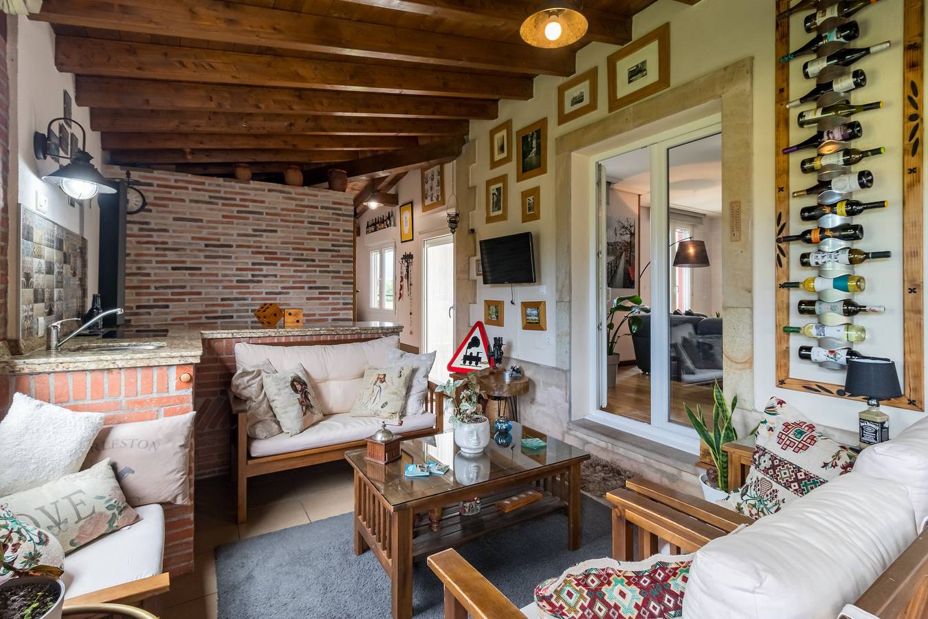Chalet 'El Rincón De Agüero' avec vue sur la montagne, terrasse privée et Wi-Fi in Marina de Cudeyo, Côte Cantabrienne