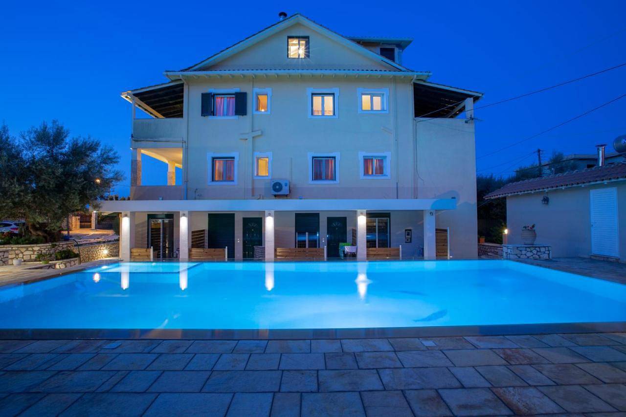 Villa Vita Holidays in Apolpena, Leucade Ville
