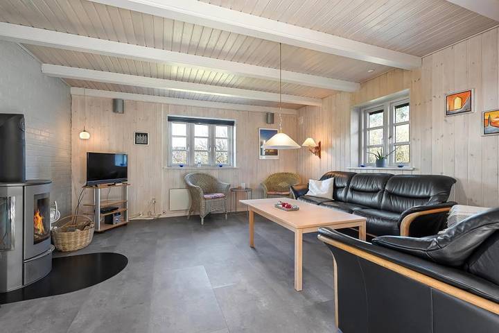 Großes Ferienhaus nahe am Nordseestrand – Extra Freizeitraum mit Kicker, Poolbillard und Bar! in Ulfborg, Holstebro und Umgebung