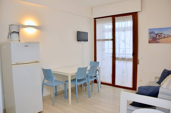 Ferienwohnung für 4 Personen, mit Meerblick und Balkon in Bibione