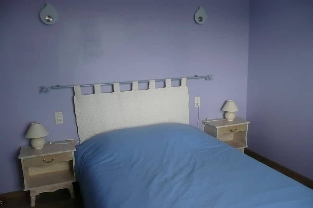 Villa Gour Du Peyrol,  Chambres d'hôtes, Bed & Breakfast, appartement in Buisson, Vaucluse