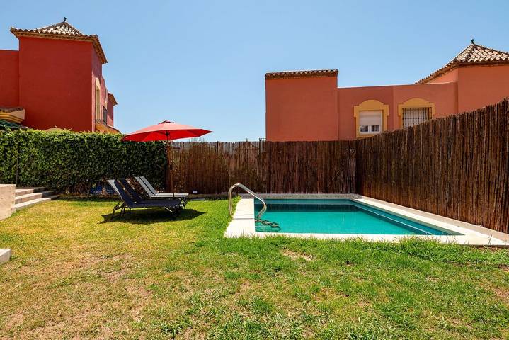 Villa för 10 Personer med trädgård in Las Chapas, Marbella