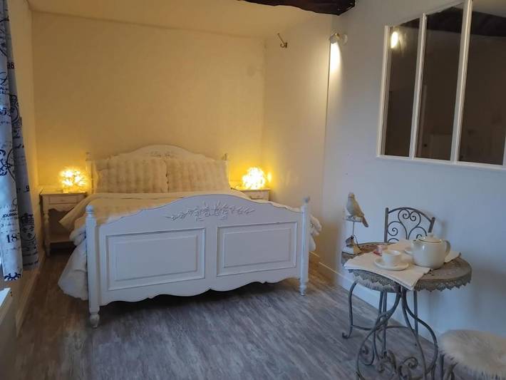 Gîte pour 4 personnes à Chavagne - 2