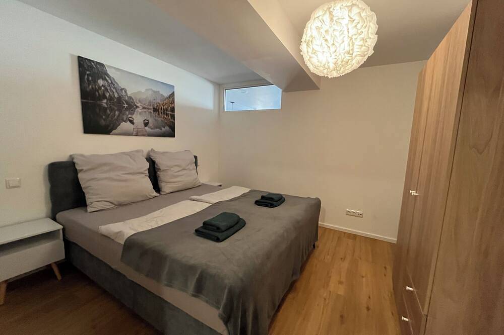 Ganze Wohnung, Hochmoderne Wohnung direkt im Stadtkern Oettingens by Elation Homes in Oettingen i.Bay., Bayerisch Schwaben