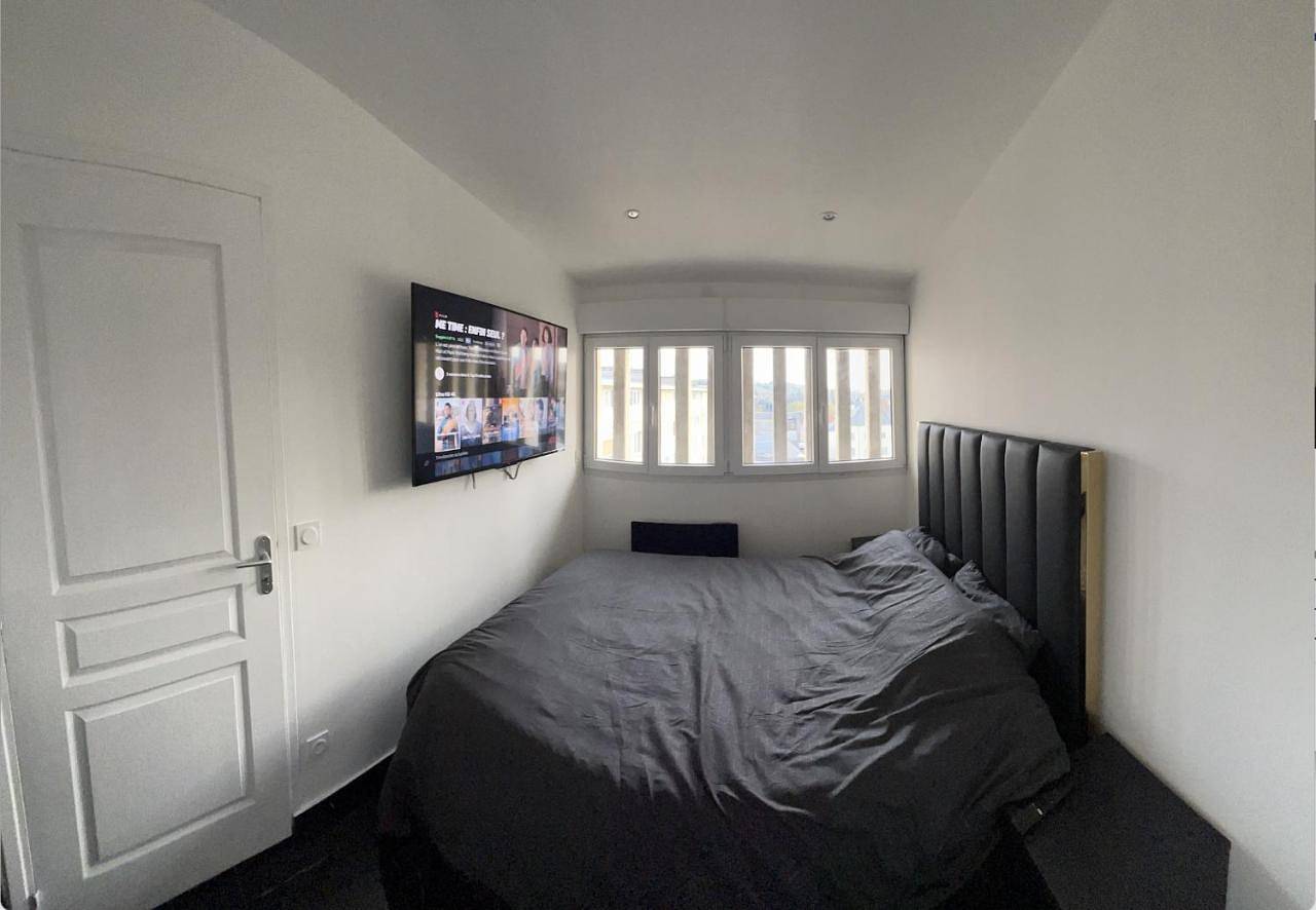 Appartement entier, Appartement F2 meublé - tout équipé - Tv netflix - 4 personnes in Lisieux, Région de Lisieux