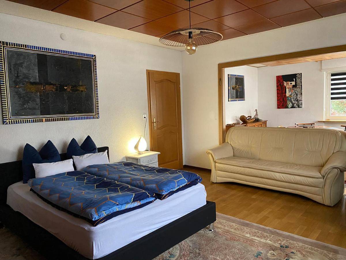 Appartement entier, Two-Bedroom Apartment in Saint-Louis, Région de Mulhouse