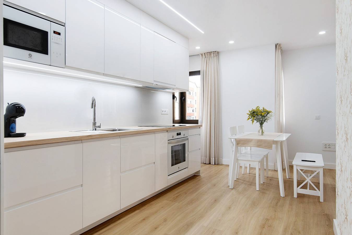 Apartamento de vacaciones 'Magnolia's Las Canteras' con Wi-Fi in Las Palmas de Gran Canaria Centre, Las Palmas de Gran Canaria