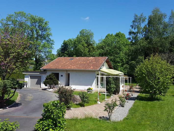 Gîte pour 6 personnes, avec terrasse et jardin à Bartrès