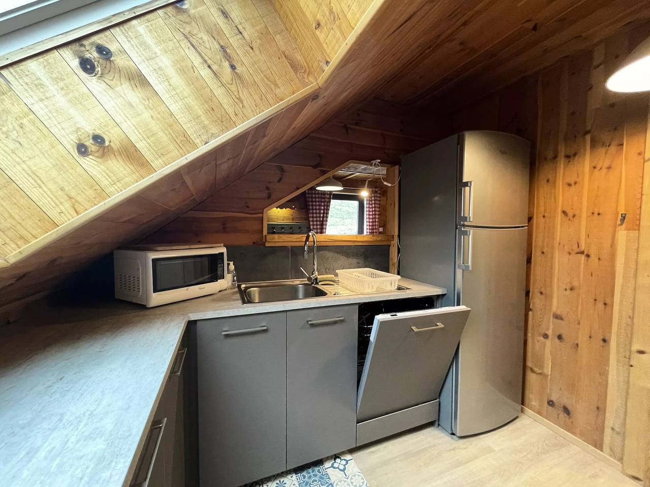 Appartement entier, Appartement le Prat-de-bouc in Albepierre-Bredons, Parc naturel régional des Volcans d'Auvergne