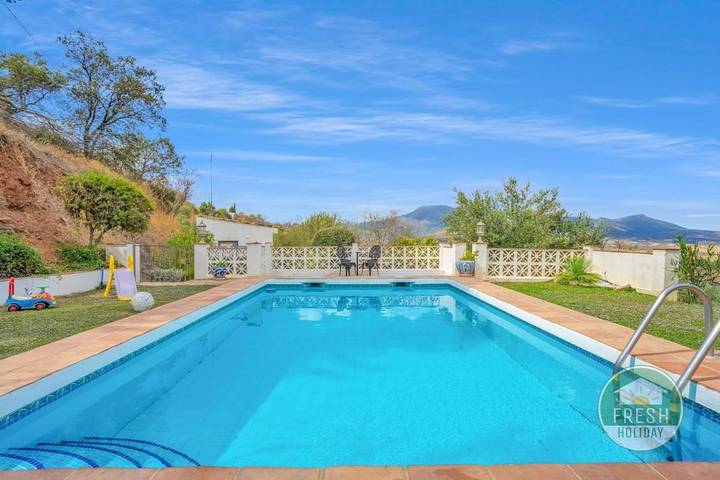Casa de vacaciones para 6 personas, con vistas además de terraza y piscina, Se admiten mascotas - 1
