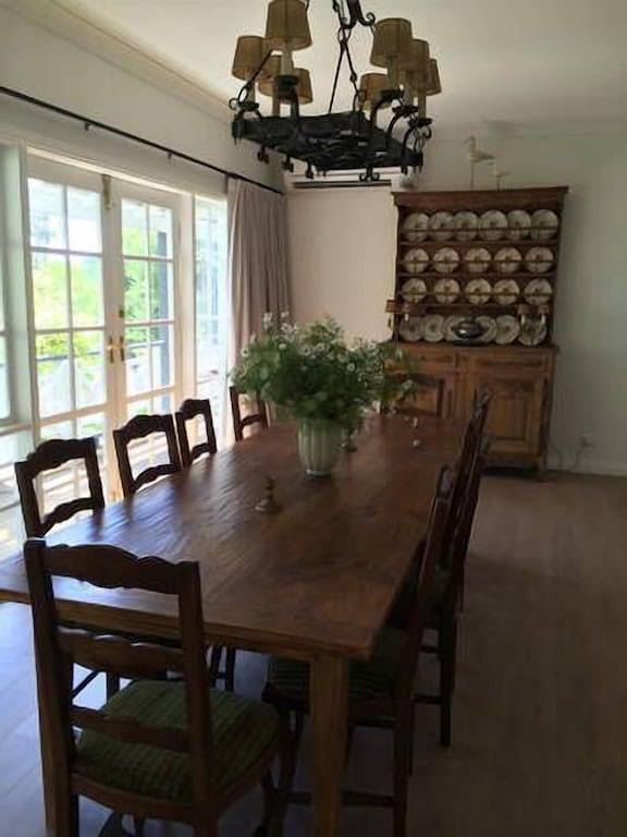 Schönes großes Haus und großer Garten im Herzen von Trentham in Trentham, Hepburn Shire