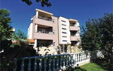 Ferienwohnung für 4 Personen, mit Terrasse in Bibinje