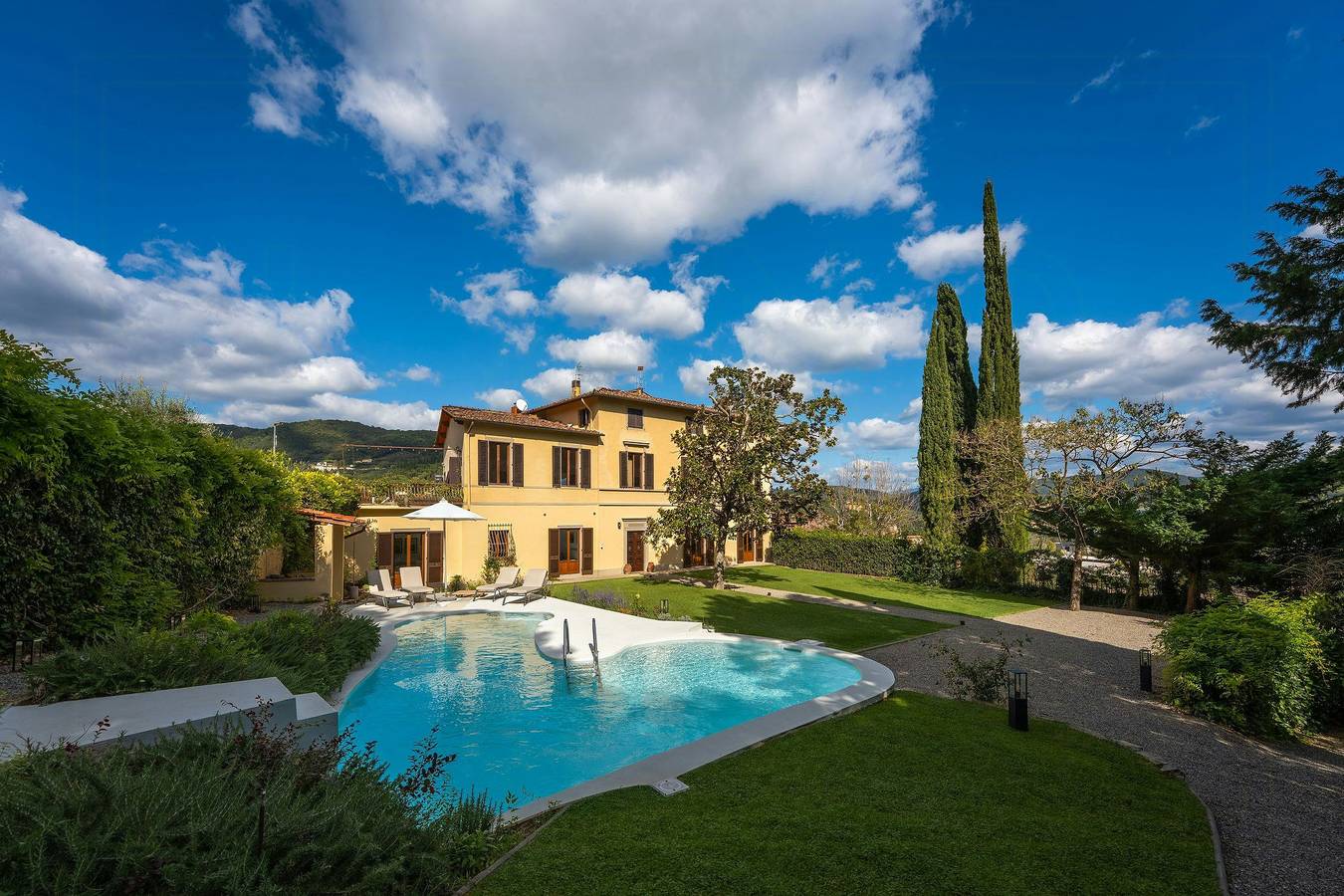 Appartamento intero, Villa trecentesca con affreschi a Compiobbi in Fiesole, Chianti