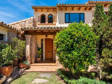 Villa in Pollença, Serra de Tramuntana für 8 