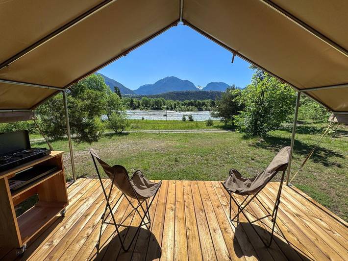 Camping pour 5 personnes, avec Terrasse