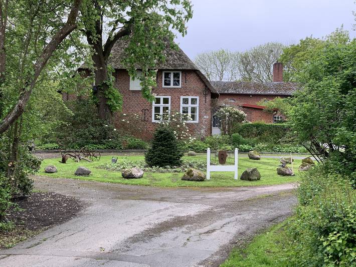 Ferienwohnung für 3 Personen, mit Ausblick und Garten sowie Terrasse in Welt - 2