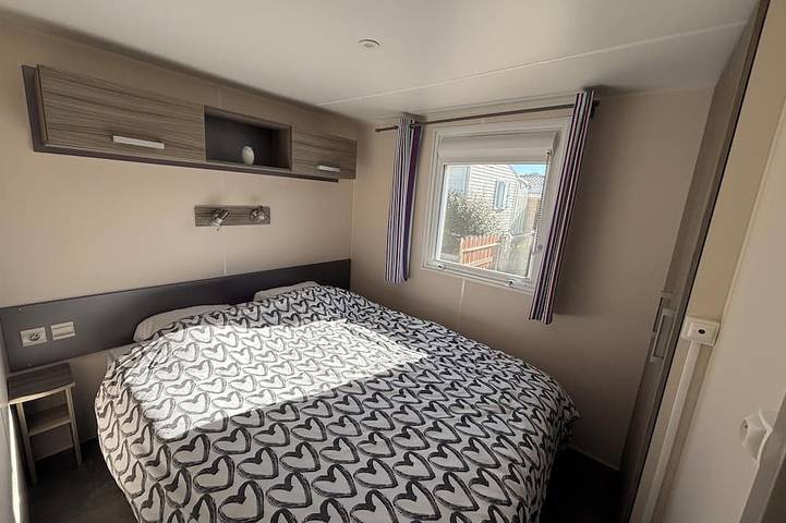 A 1 min 50 de la plage. bungalow 2 chambres. in Sainte Cécile Plage, Camiers